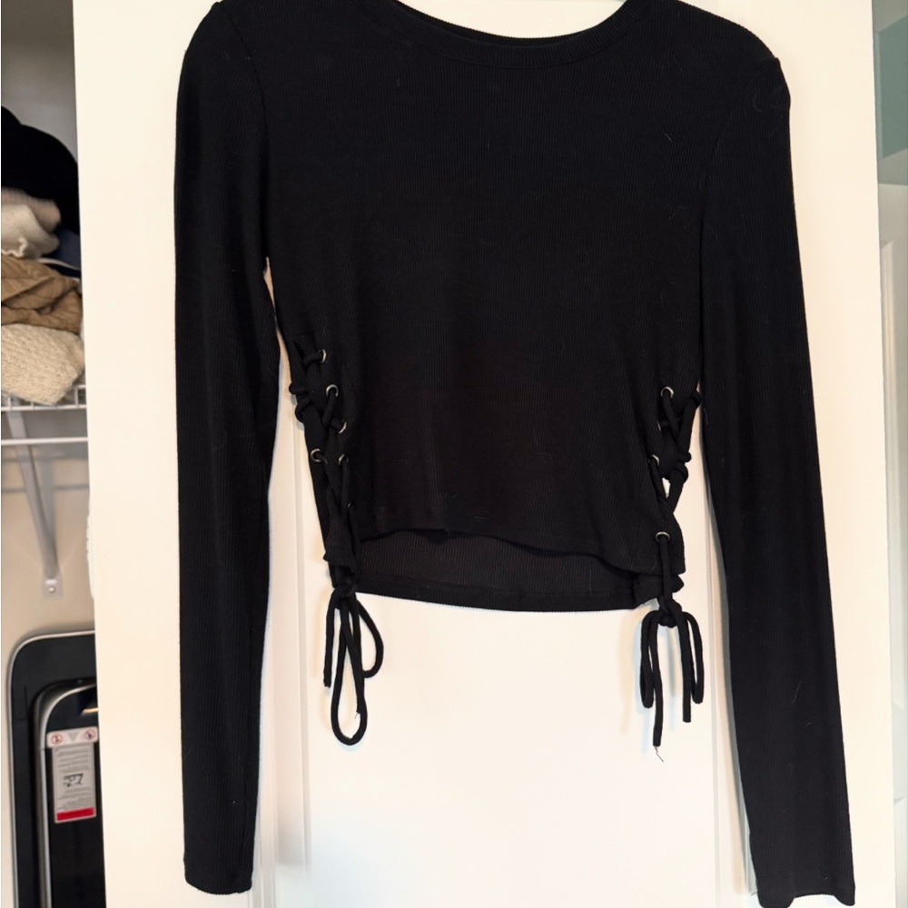 Long Sleeve Black Lace-Up Crop Top